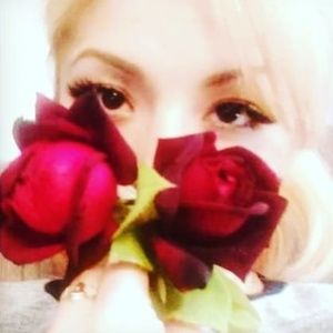 Meet your Posher, Desiree